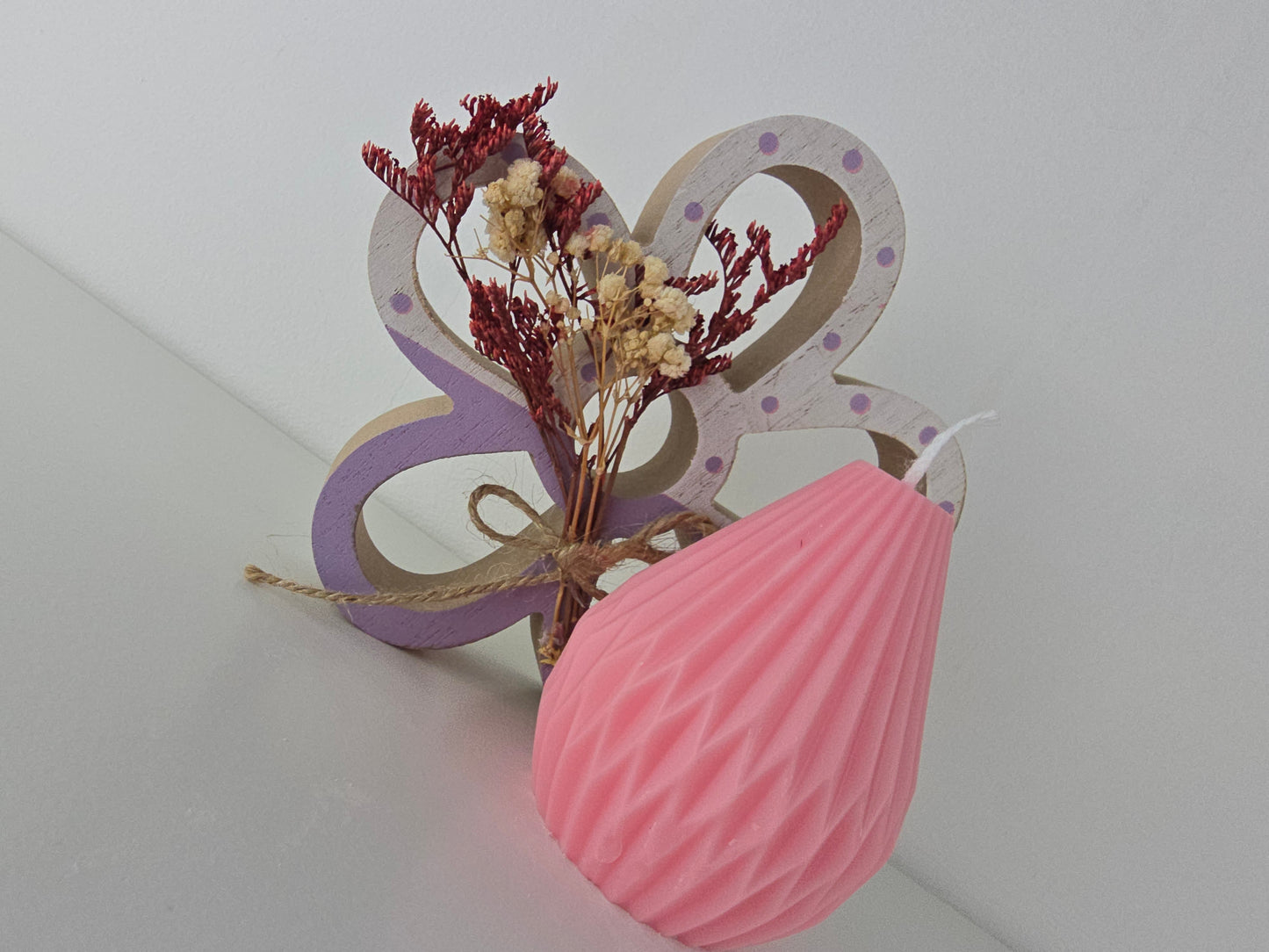 Handmade Pear-Shaped Wax Candle – A Unique & Elegant Gift