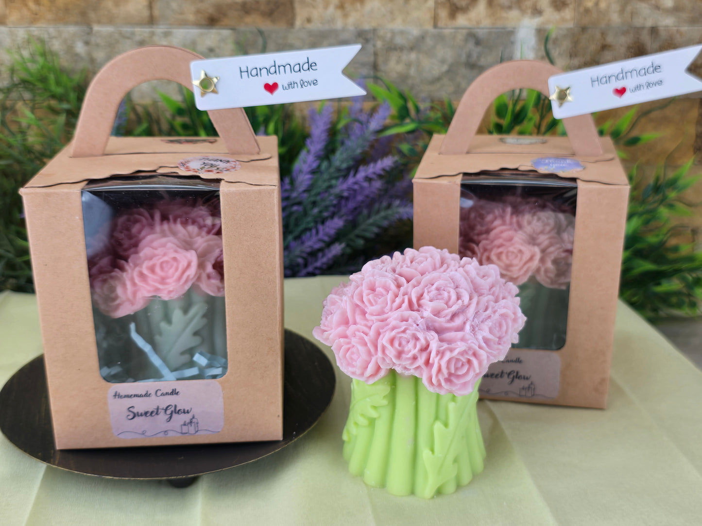 Lumânare handmade „Eleganta” – Magia florilor parfumate