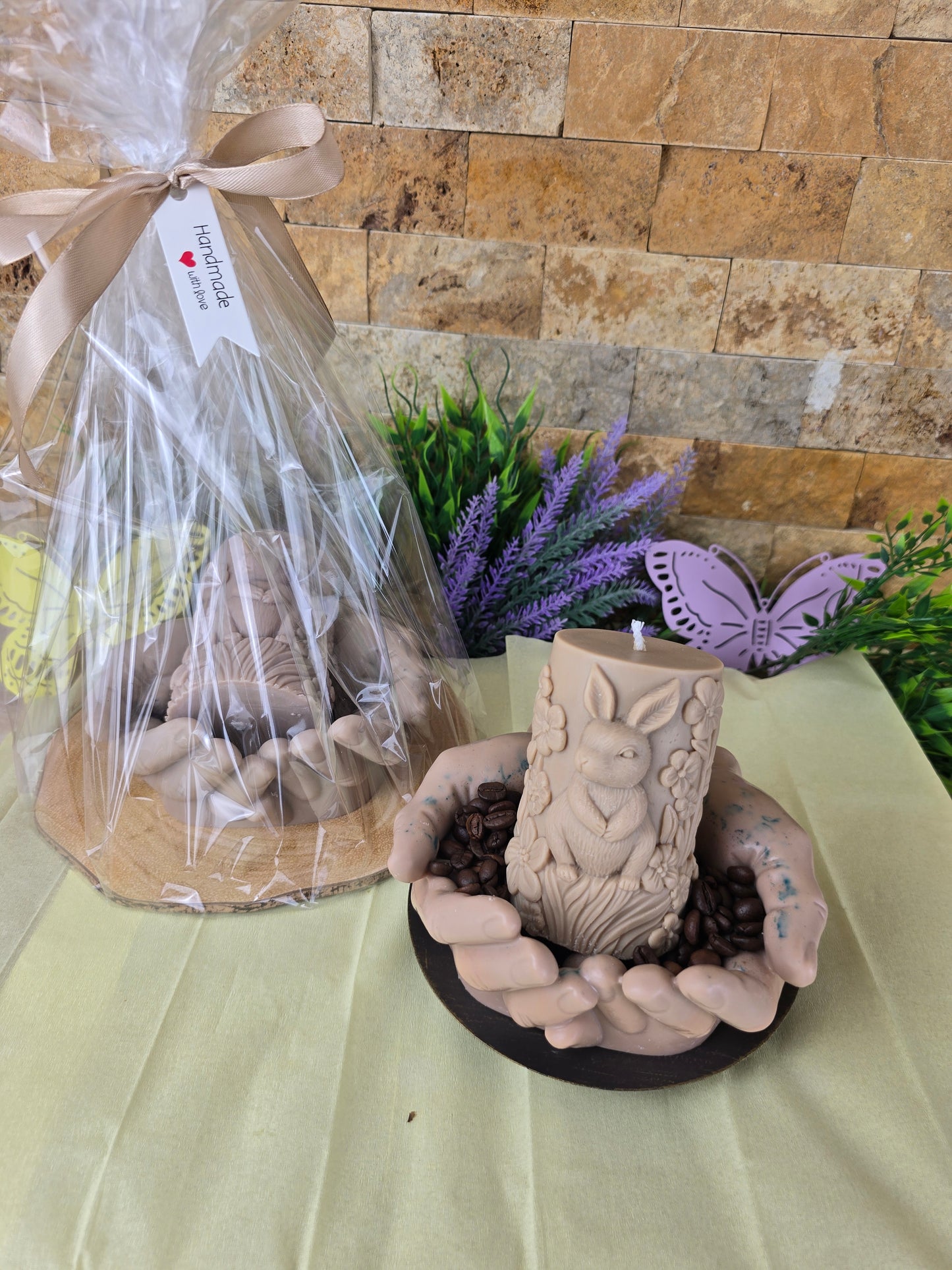 Set decorativ handmade „Mângâierea Primăverii” – Iepuraș și mâini din ceară