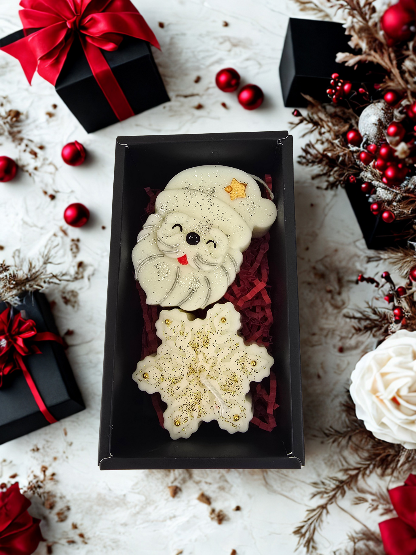 Pachet de Crăciun Handmade - Fulg de Nea și Moș Crăciun Pictate Manual