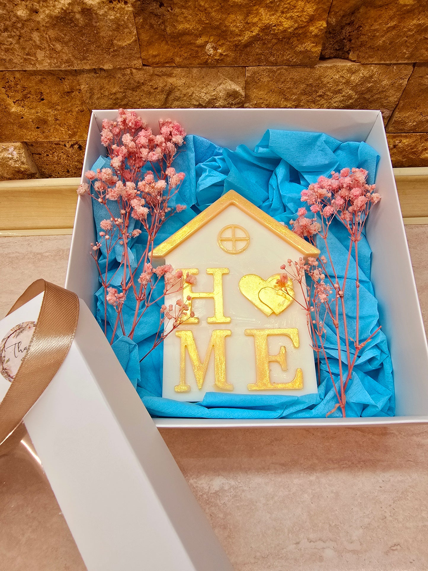 Căsuța „Home” - Lumânare decorativă din ceară naturală