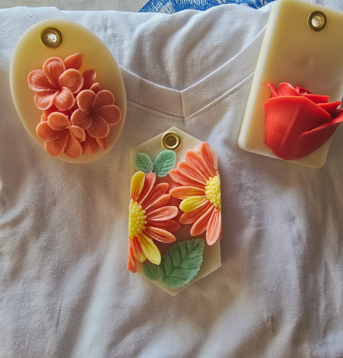 🌸 Florărie de Dulap – Odorizante parfumate din ceară cu flori decorative