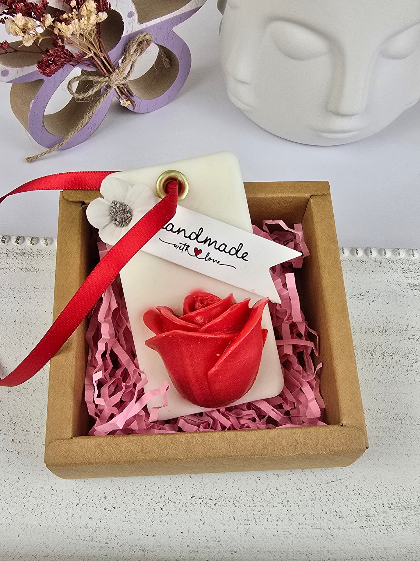 Odorizant natural cu trandafir – un parfum elegant pentru casa ta
