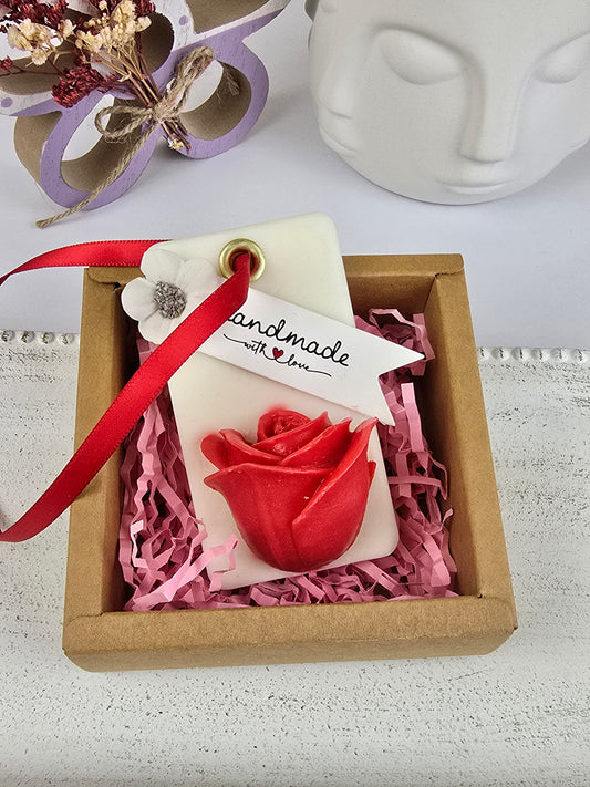 Odorizant natural cu trandafir – un parfum elegant pentru casa ta