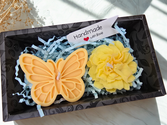 Set Cadou Lumânări Personalizate Handmade – „Fluture și Floare”